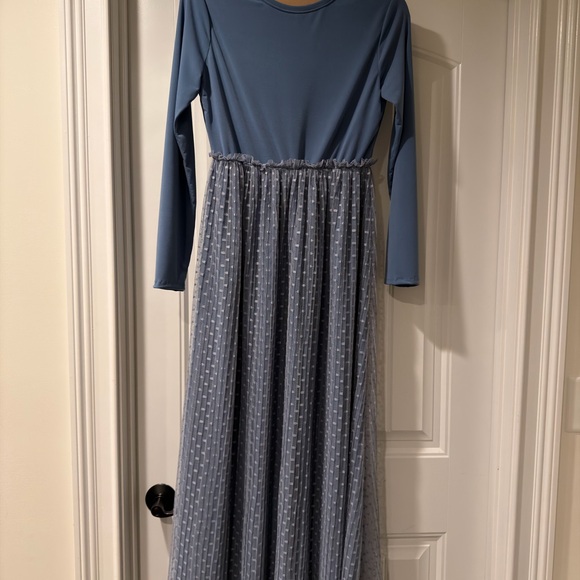 Dresses & Skirts - Long Sleeve Blue Maxi Dress with Tulle Skirt